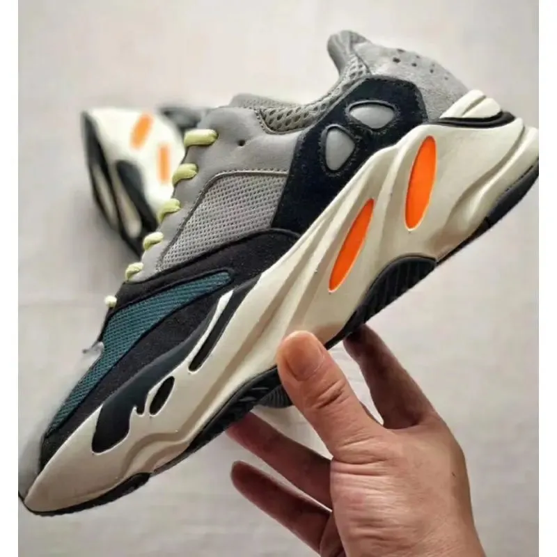 🔥 THE ULTIMATE SNEAKER DROP – PREMIUM STYLE, FRACTION OF THE PRICE! 🔥