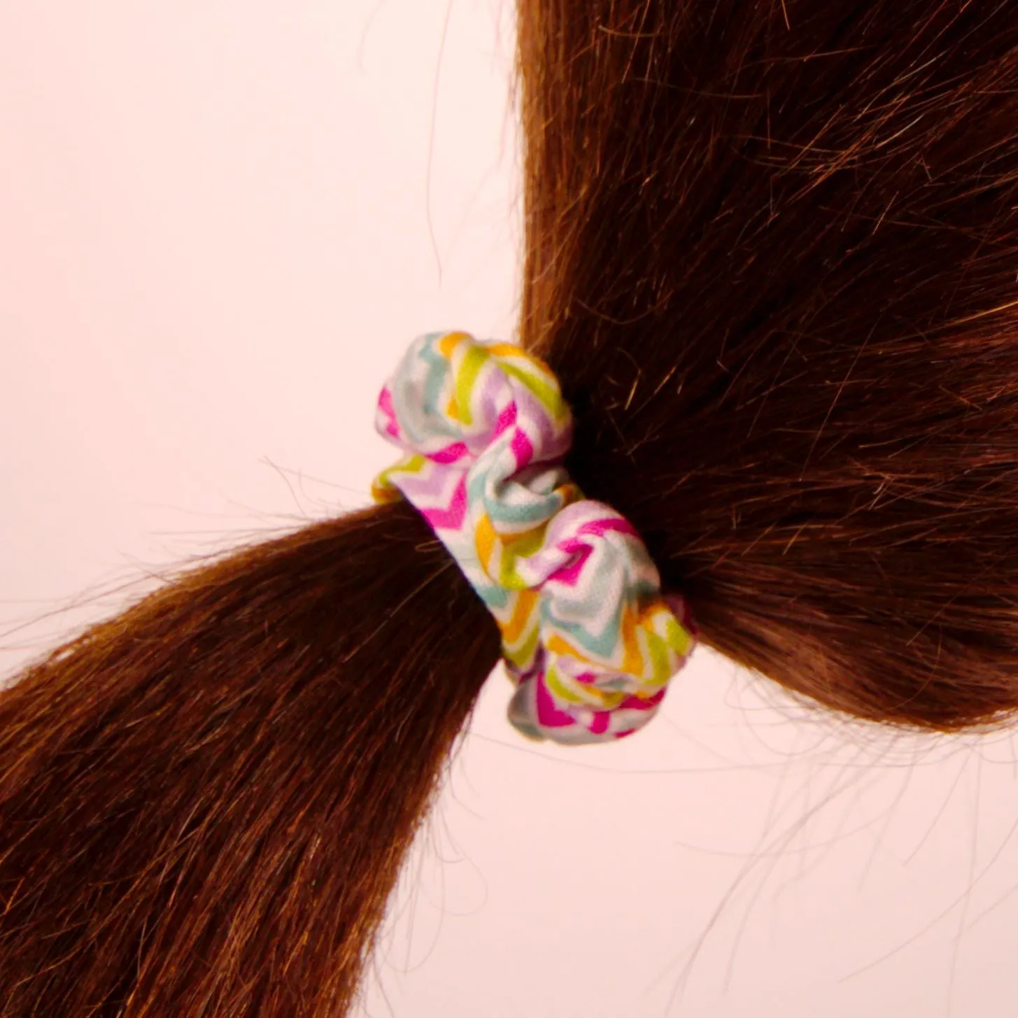 Amelia Beauty, Medium Pastel Stripe Jersey Scrunchies, 2.5in Diameter, Gentle on Hair, Strong Hold, No Snag, No Dents or Creases. 10 Pack