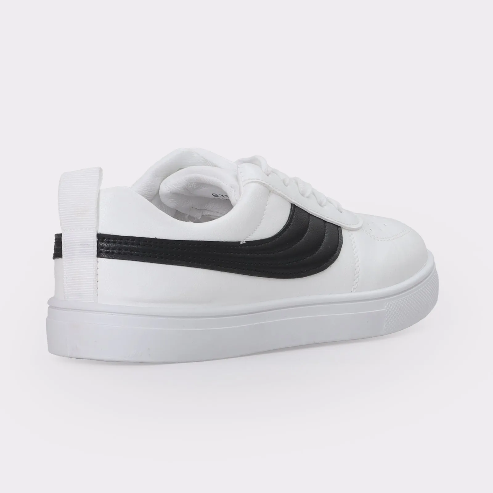 Boy's dailywear sneakers