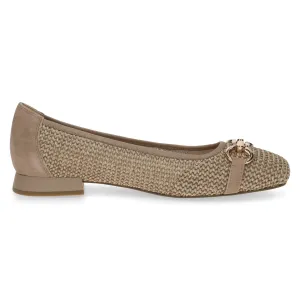 Caprice Leather Pump