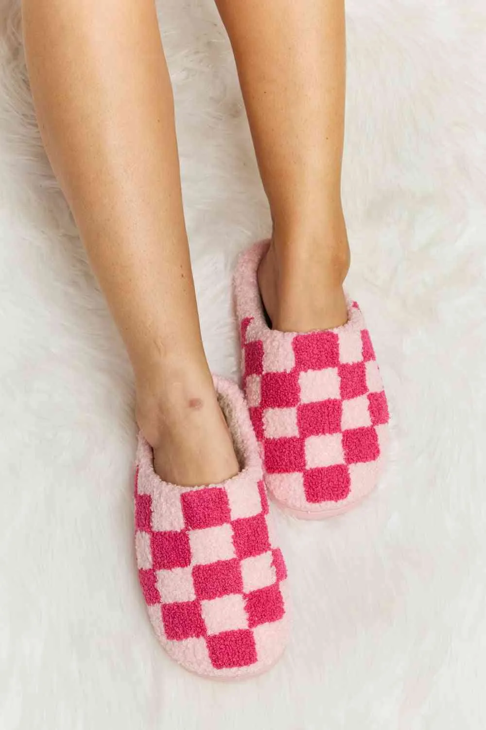 Checkered Plush Slippers