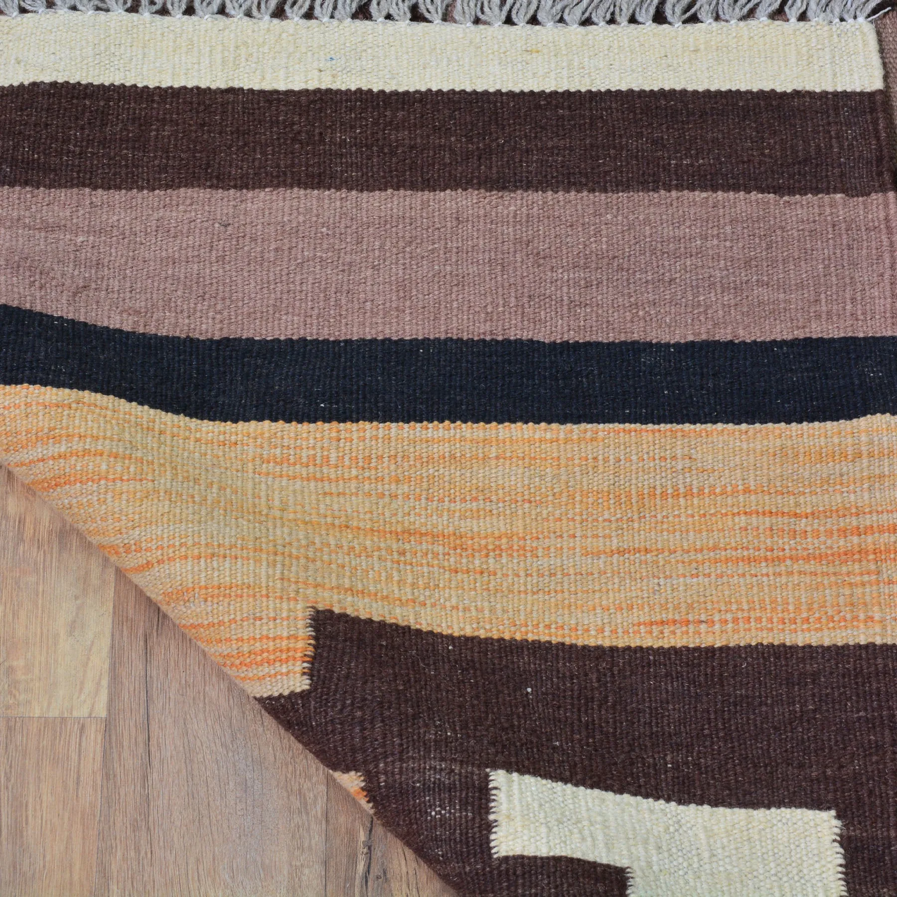 Hand-Woven Tribal Kilim Southwestern Design Wool Rug (Size 6.4 X 9.9) Cwral-8700