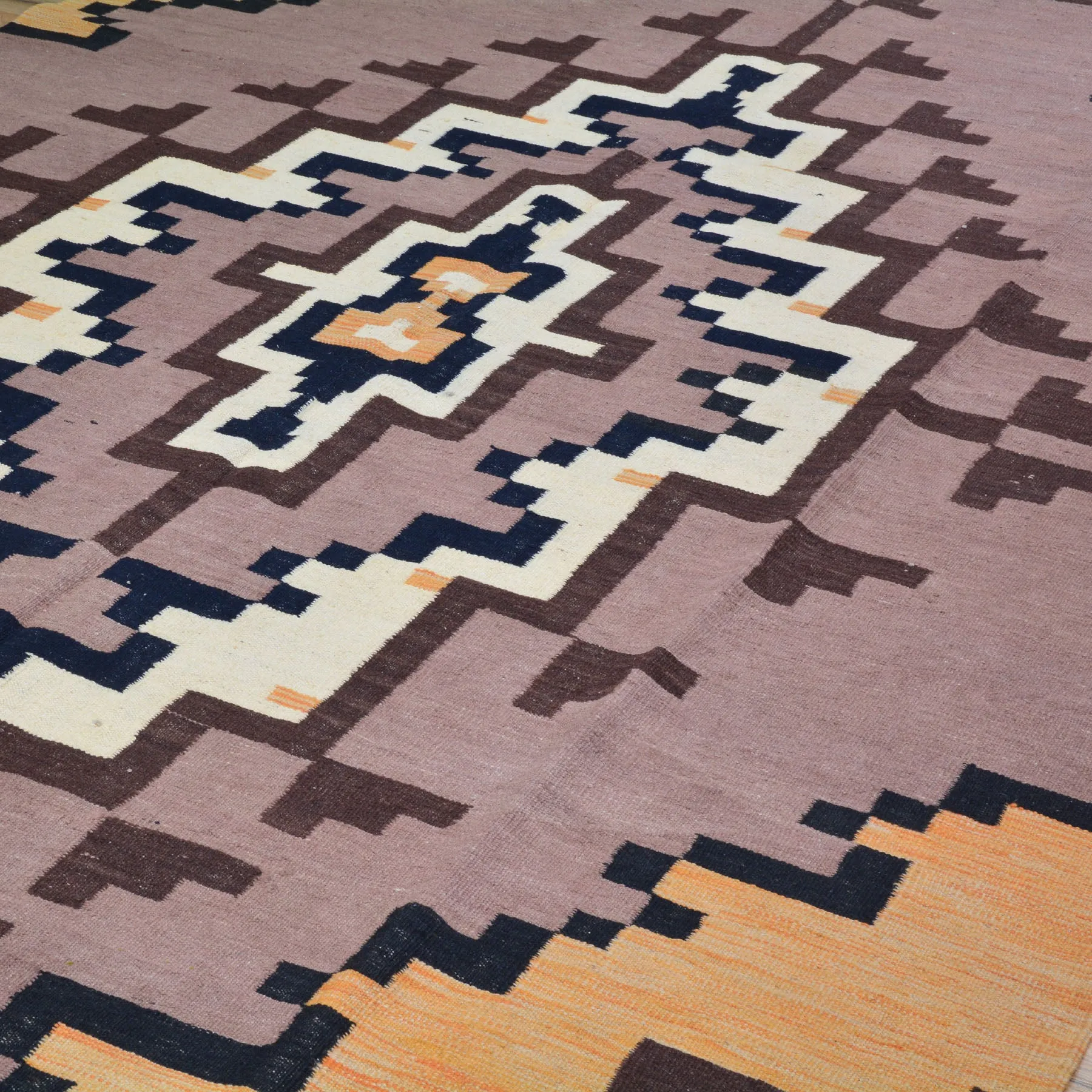 Hand-Woven Tribal Kilim Southwestern Design Wool Rug (Size 6.4 X 9.9) Cwral-8700
