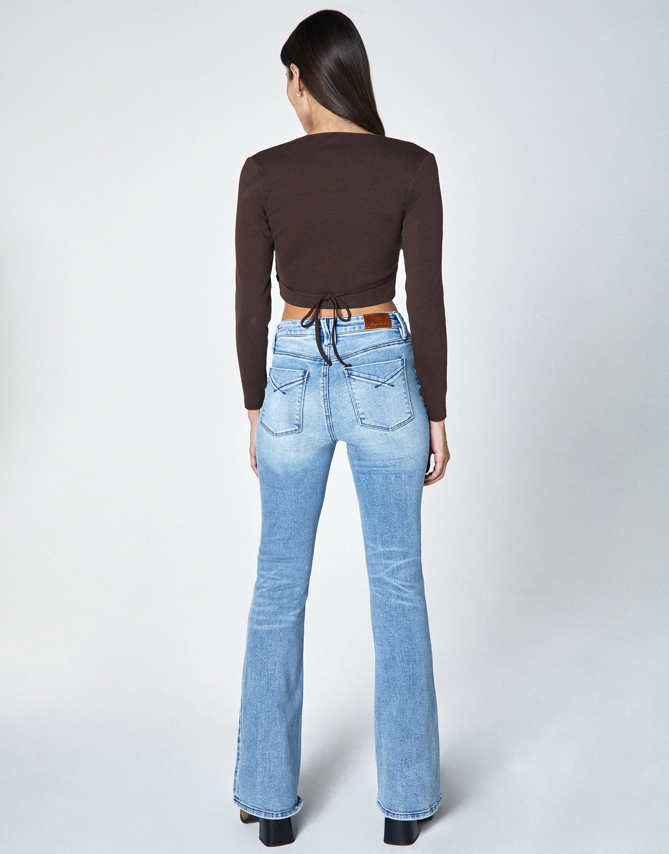 JAN Mid-Rise Slim Flare in Oasis