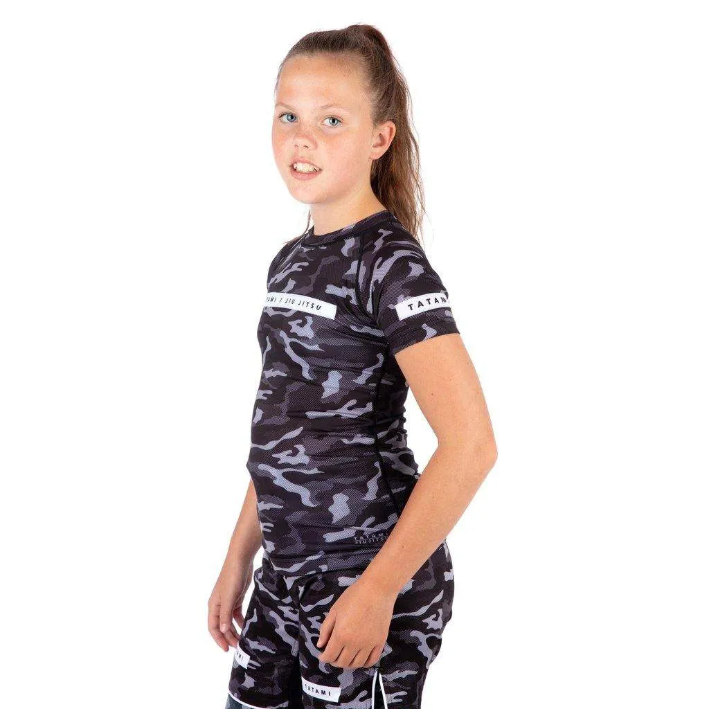 Kids Rival Black & Camo Short Sleeve Rash Guard