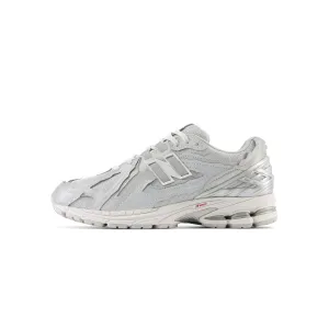 New Balance 1906D Shoes