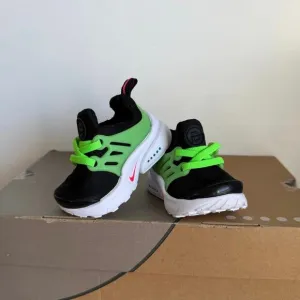 Nike Presto Black/Green Strike Toddler Sneakers - SZ 4 C