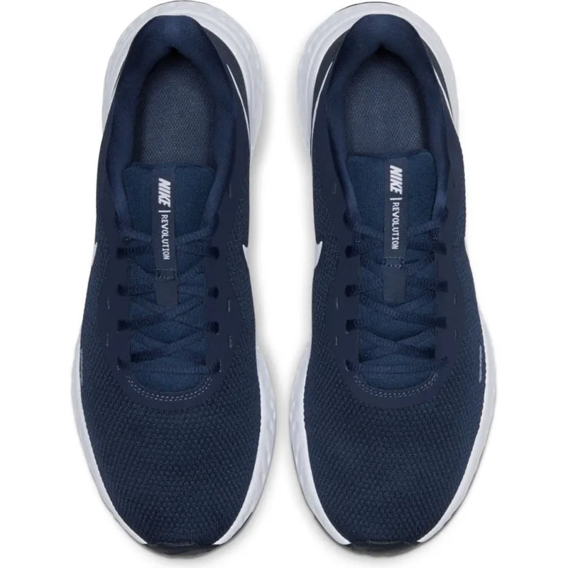 Nike Revolution 5