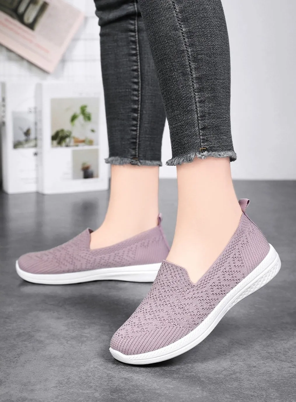 Soft and Flexible Low-Top Slip-On Sneakers with Knitted Design