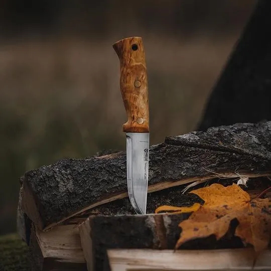 Temagami 14C28N Knife - Design by Les Stroud