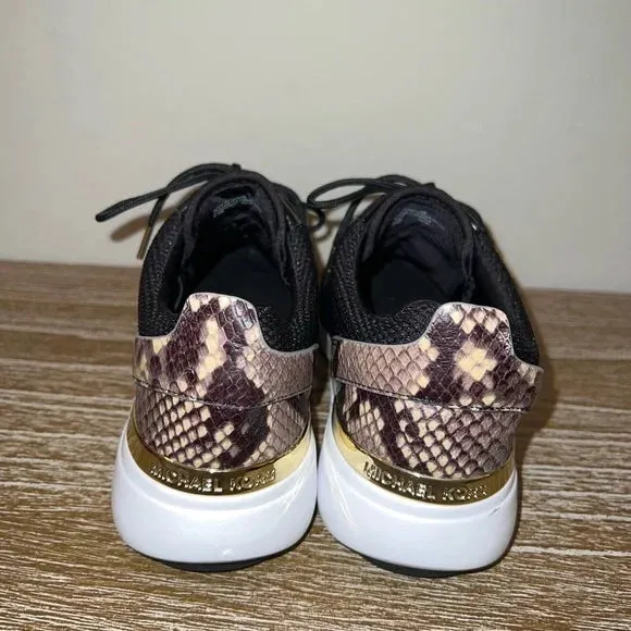 These show light use! Womens MICHAEL Michael Kors Amanda Trainer Mesh Sneakers, Black Snake, Sz 7