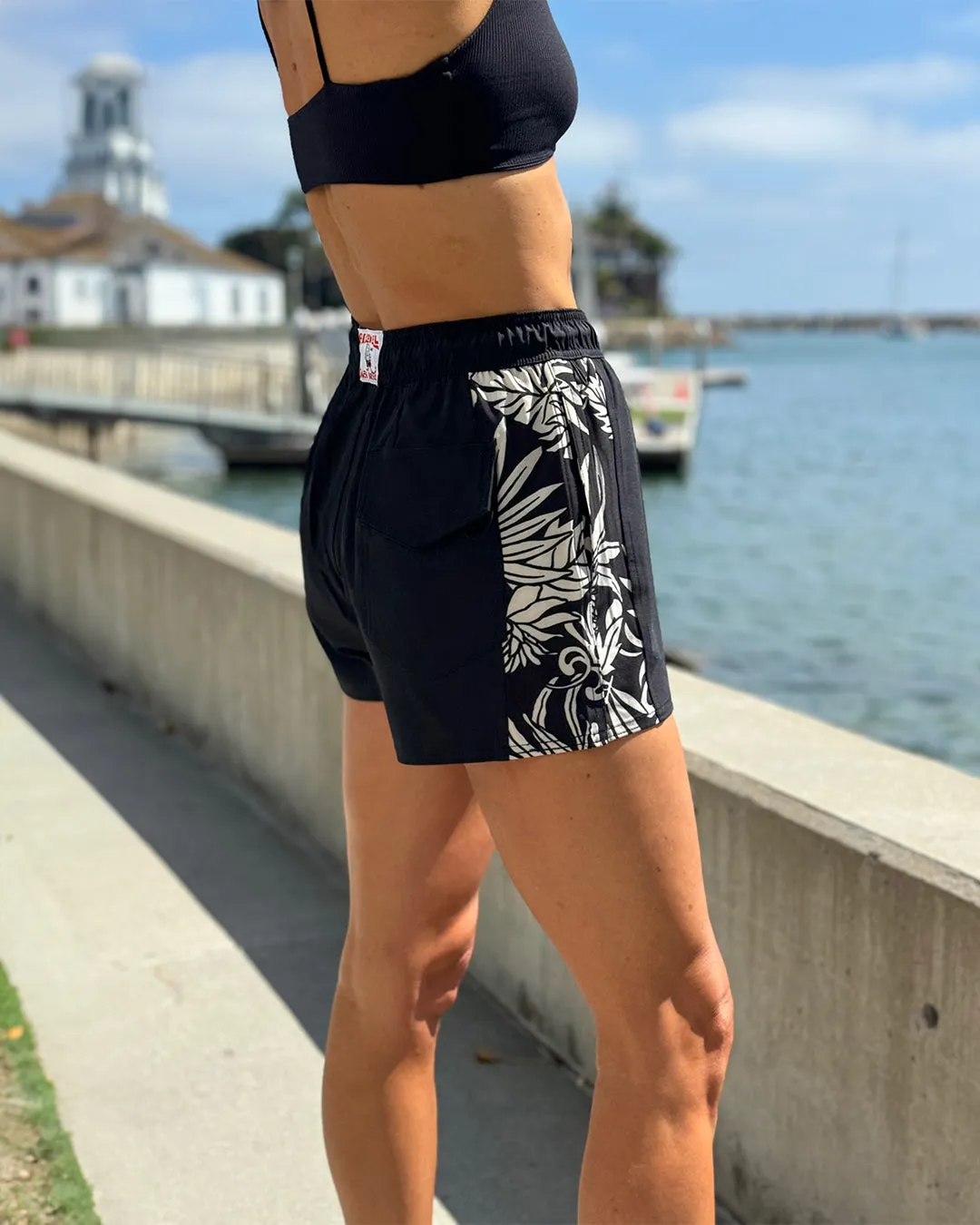 Women's Wright Short - Navy