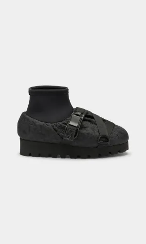 Yume Yume Camp Shoe Mid Black Jacquard